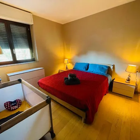 Stephane 2 Apartment *