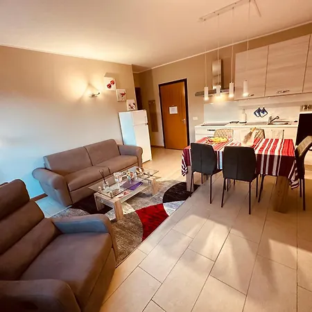 Stephane 2 Apartment